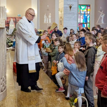 Święcenie pokarmów wielkanocnych. Wierni kultywują piękną tradycję